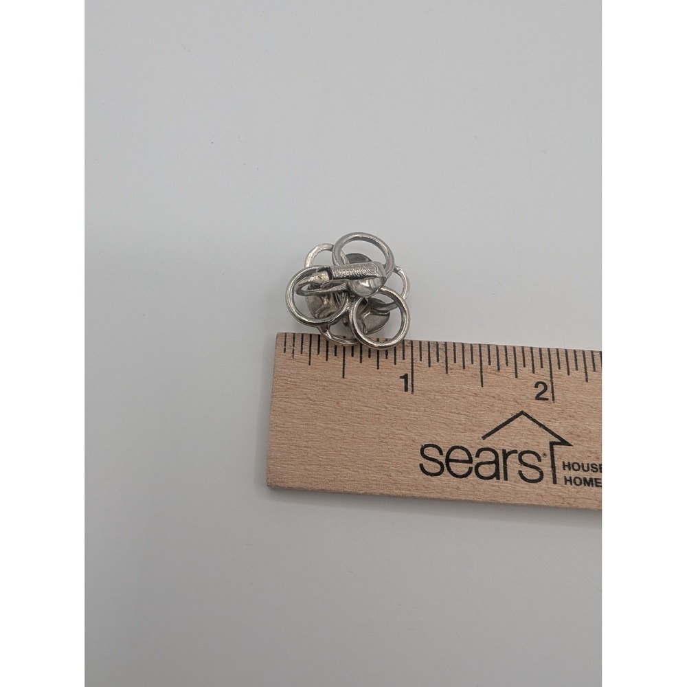 Sarah Coventry Vintage Silver Tone Floral Clip On Earrings Signed Textured MCM - Picture 4 of 5
